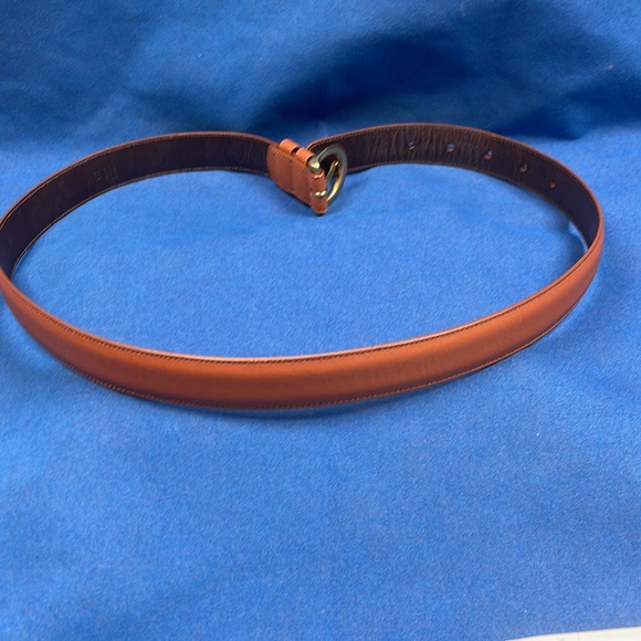 Coach brown genuine leather with solid brass buckle medium, excellent condition - Picture 4 of 5